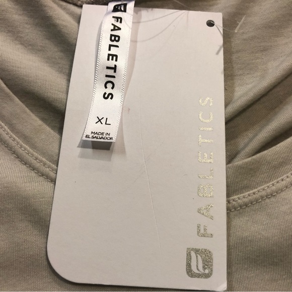 NWT Fabletics Carine Tank - Picture 5 of 7